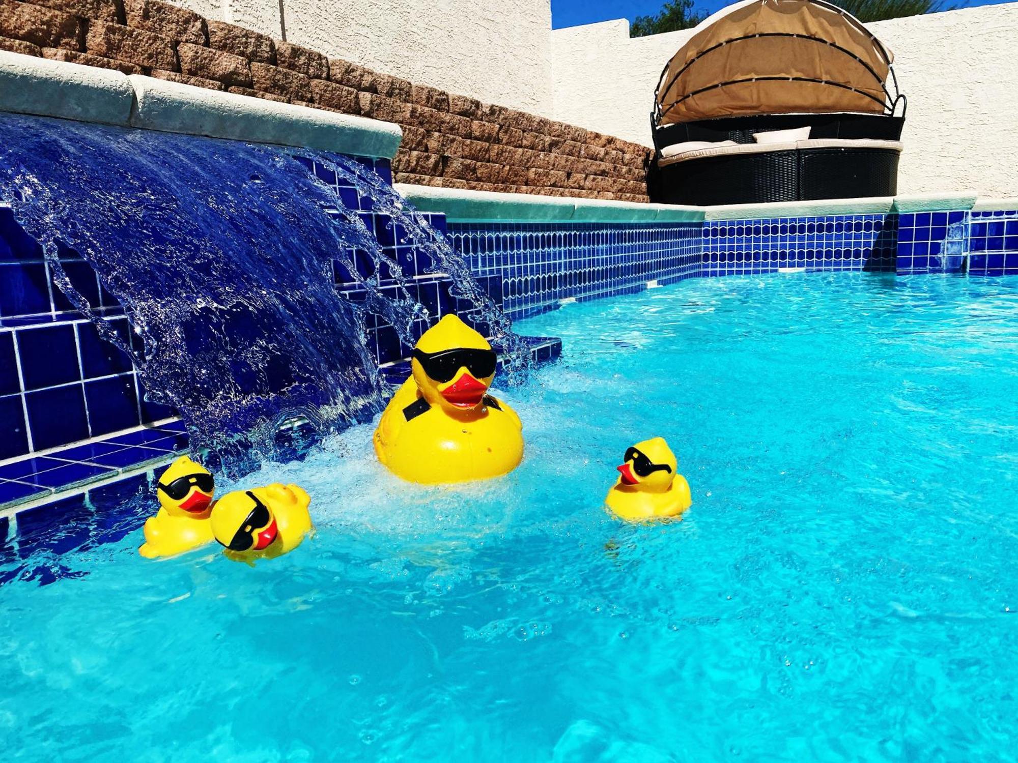 Amazing Heated Pool And Private Hot Tub 3Br In Heart Of Lv Villa Las Vegas Esterno foto