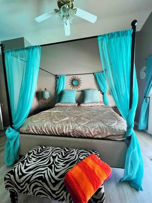 Amazing Heated Pool And Private Hot Tub 3Br In Heart Of Lv Villa Las Vegas Esterno foto