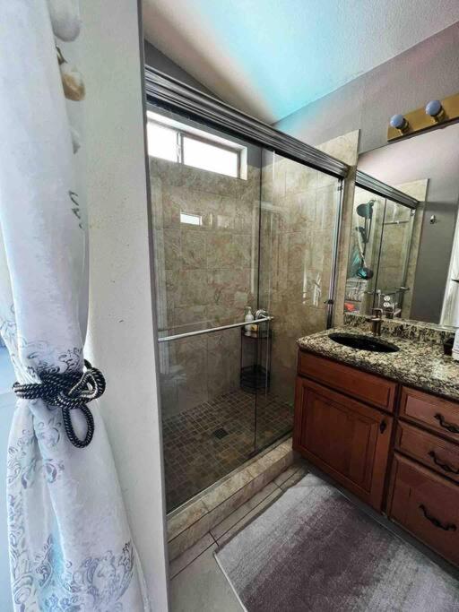 Amazing Heated Pool And Private Hot Tub 3Br In Heart Of Lv Villa Las Vegas Esterno foto