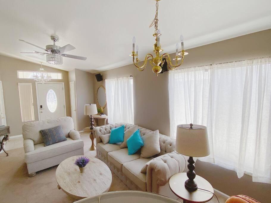 Amazing Heated Pool And Private Hot Tub 3Br In Heart Of Lv Villa Las Vegas Esterno foto